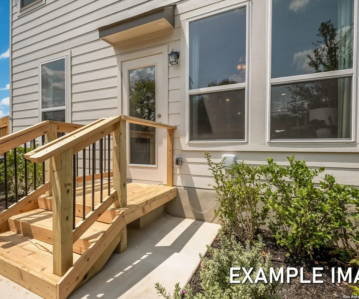 The Gillian backyard.